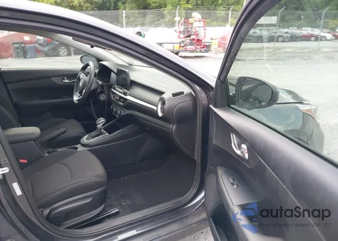 2020 Kia Forte Lxs z USA, uszkodzony, nr VIN 3KPF24AD9LE225770